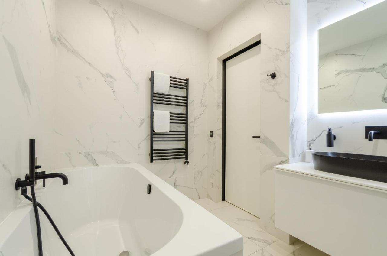 Petrovdom 23-173 In Stylish Apartments At Rc Київ Екстер'єр фото